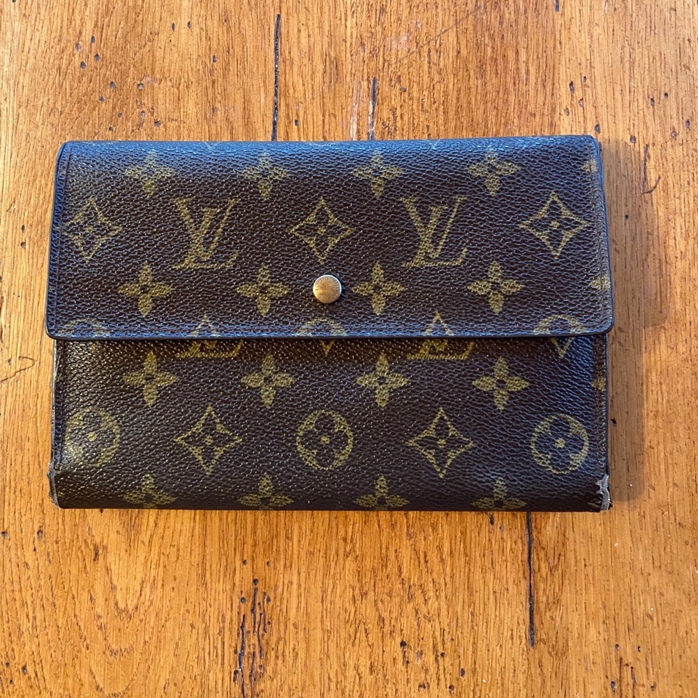 Louis Vuitton Long Passport Wallet